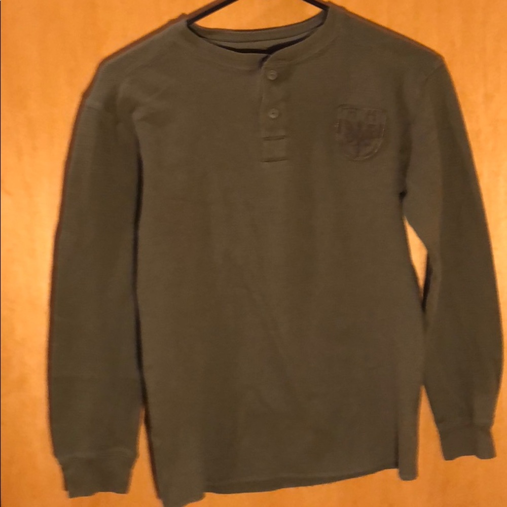 Old Navy T-shirt